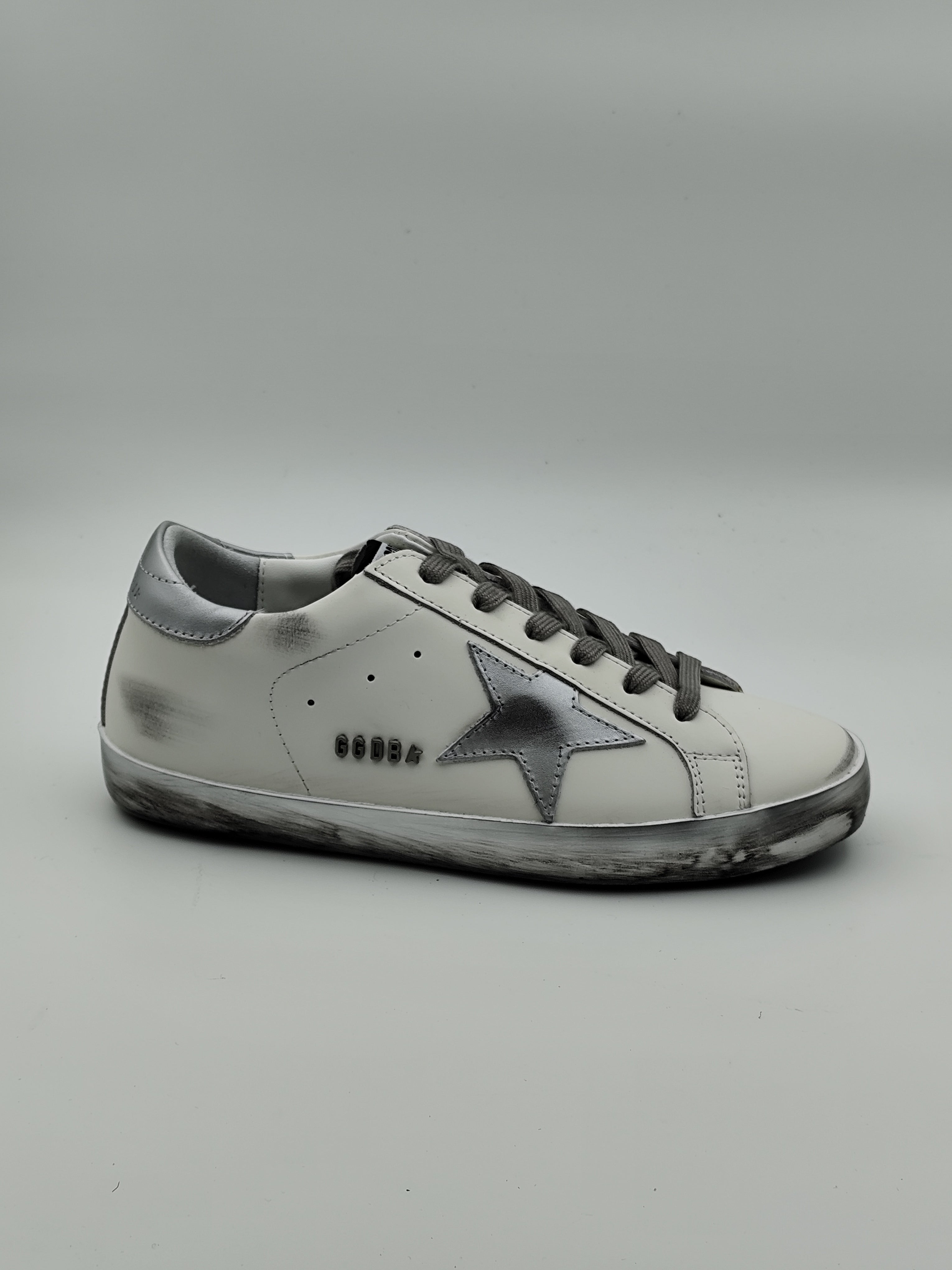 Golden Goose " Women's Metallic Superstar Leather Sneaker "