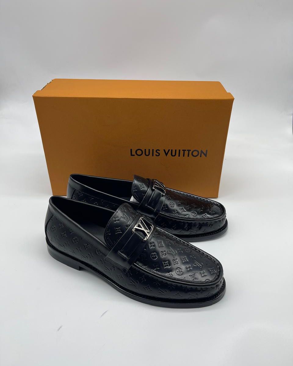 Louis Vuitton "Leather Upper Black"