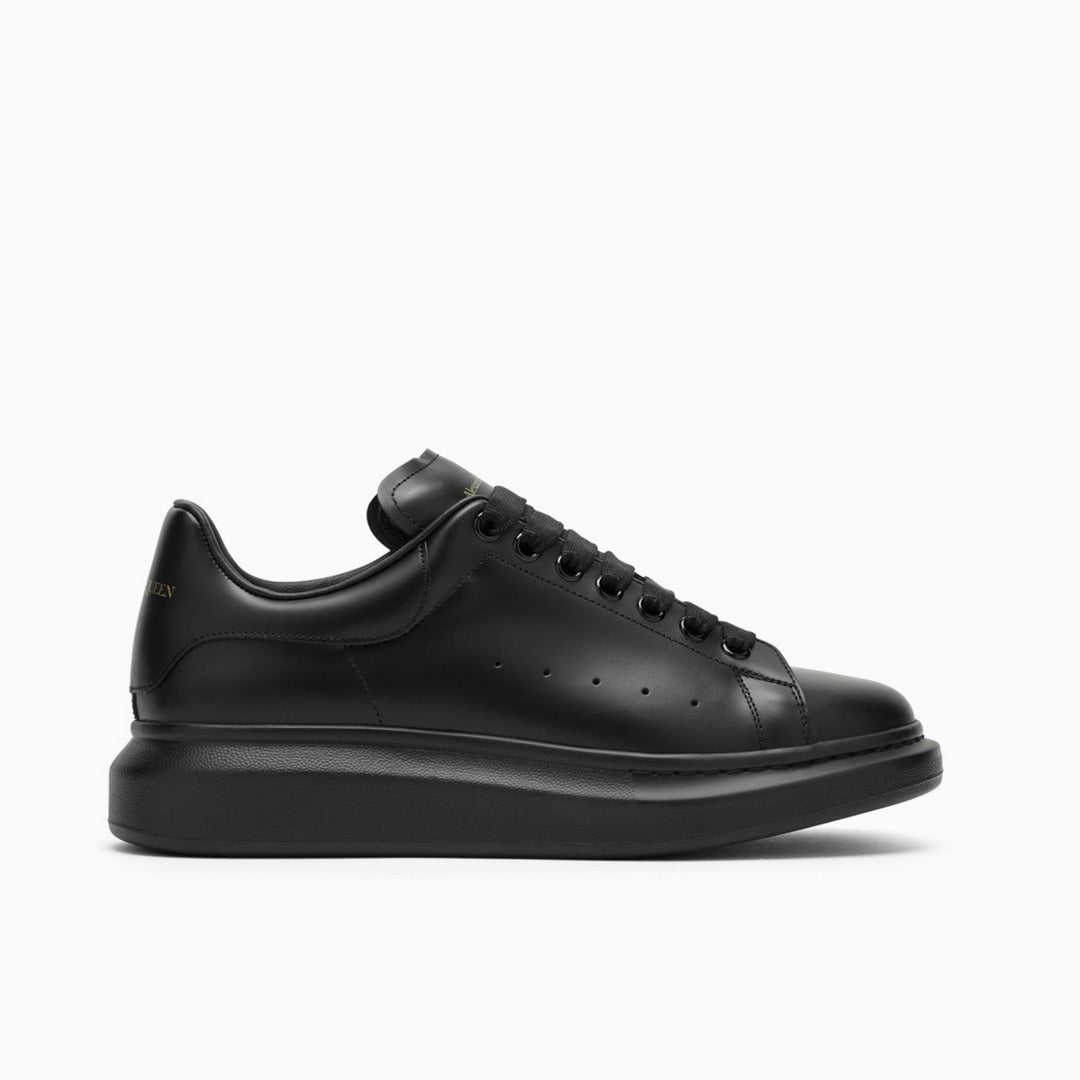 Alexander McQueen Oversized "All Black"