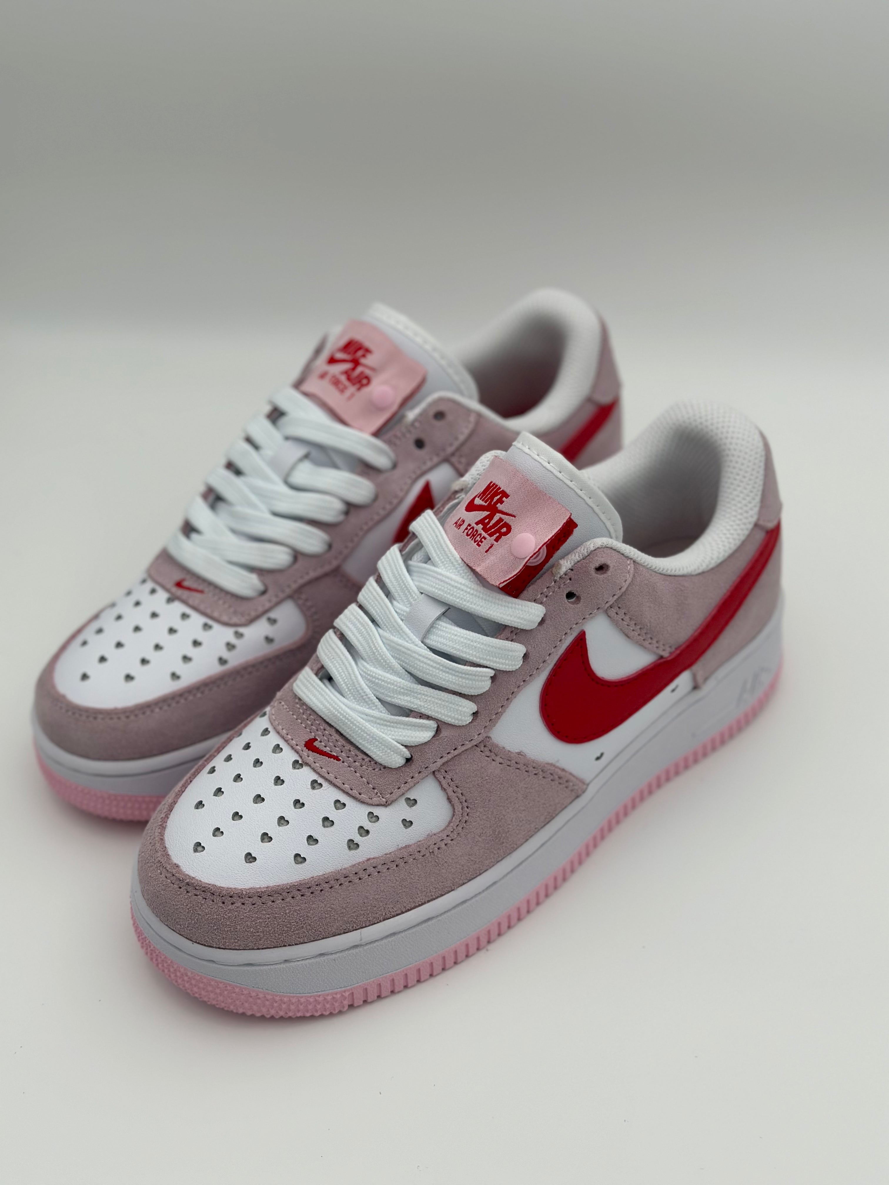 Nike Air Force 1 "Valentine's"