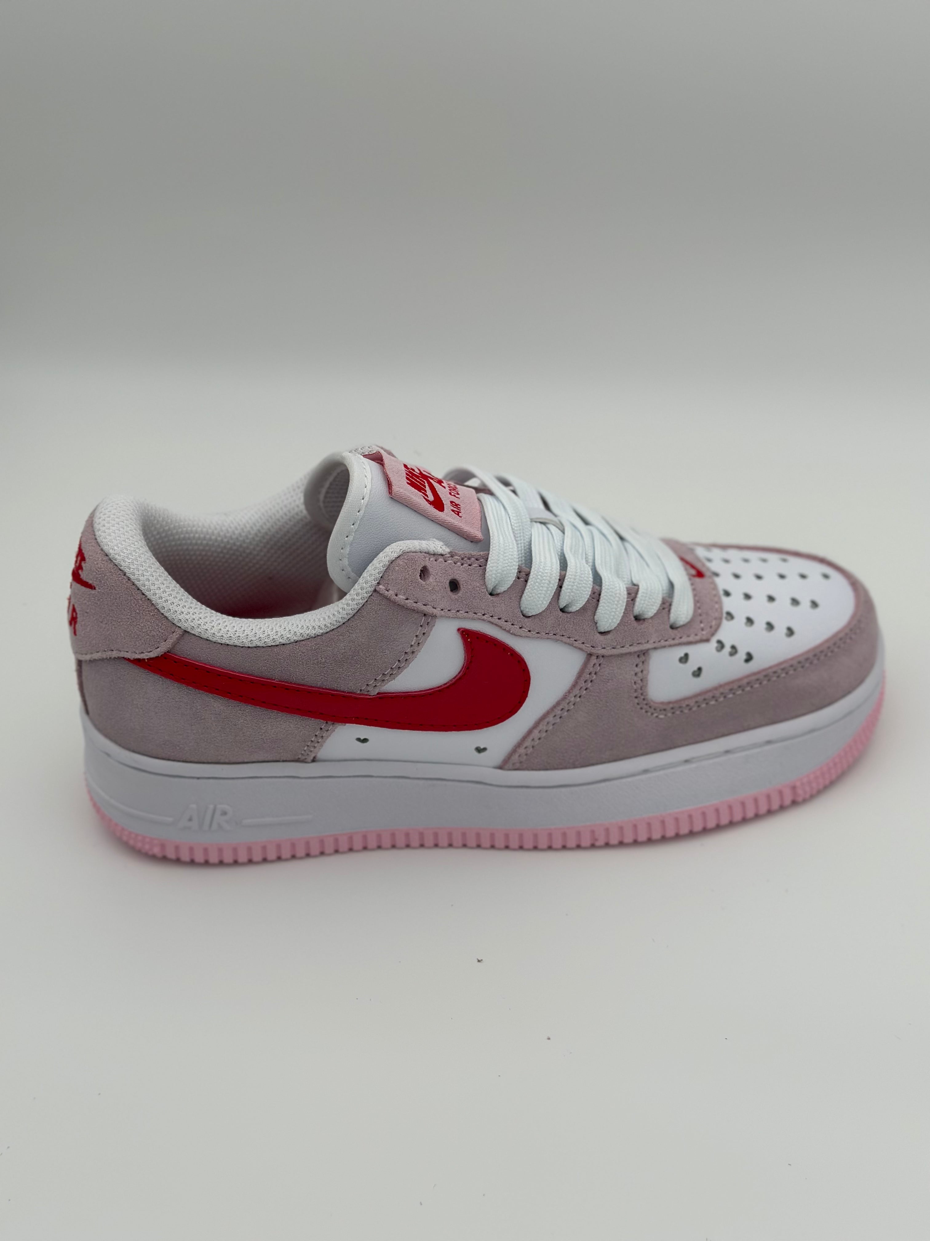 Nike Air Force 1 "Valentine's"