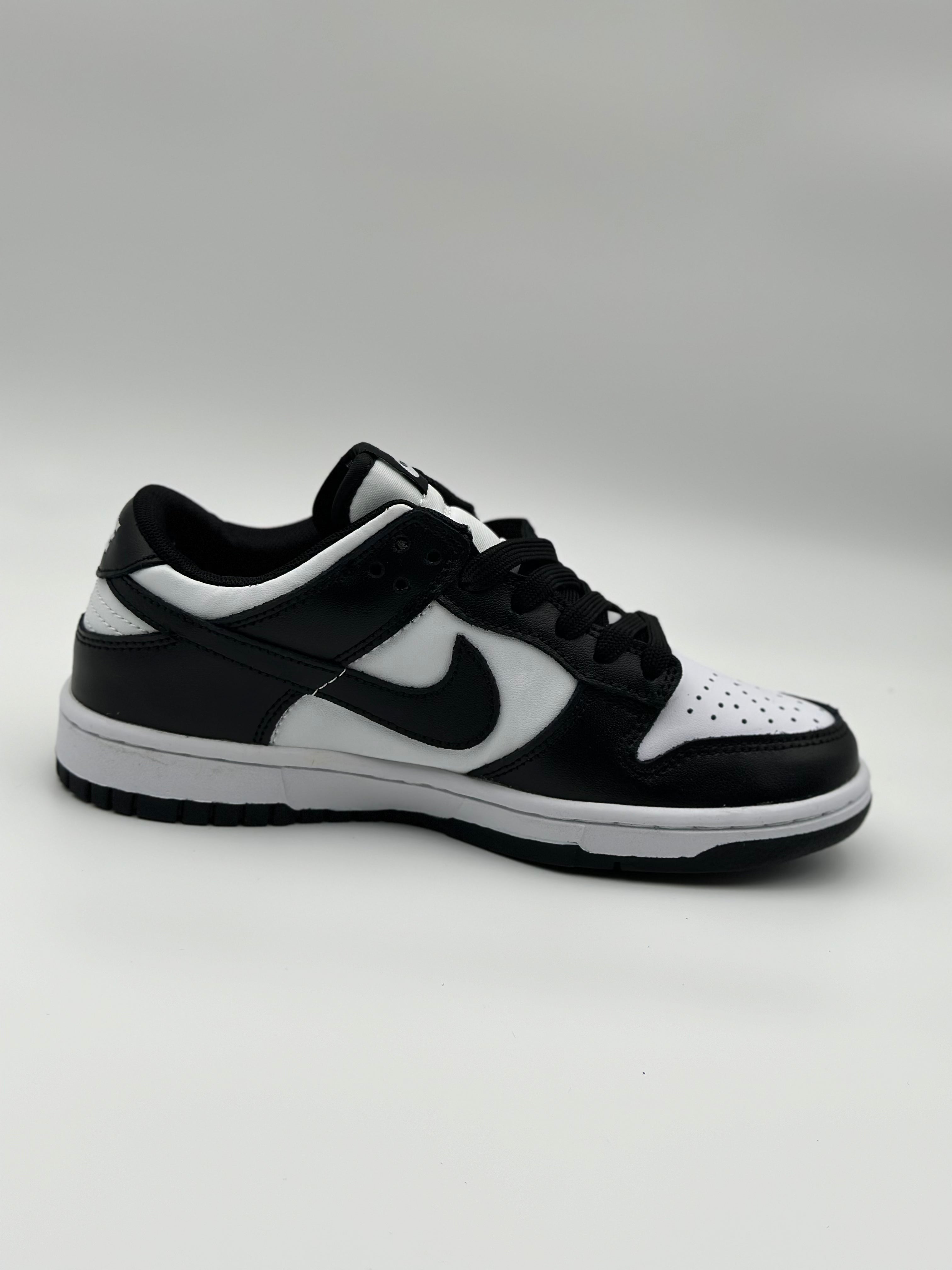 Nike Dunk Low "Black White"