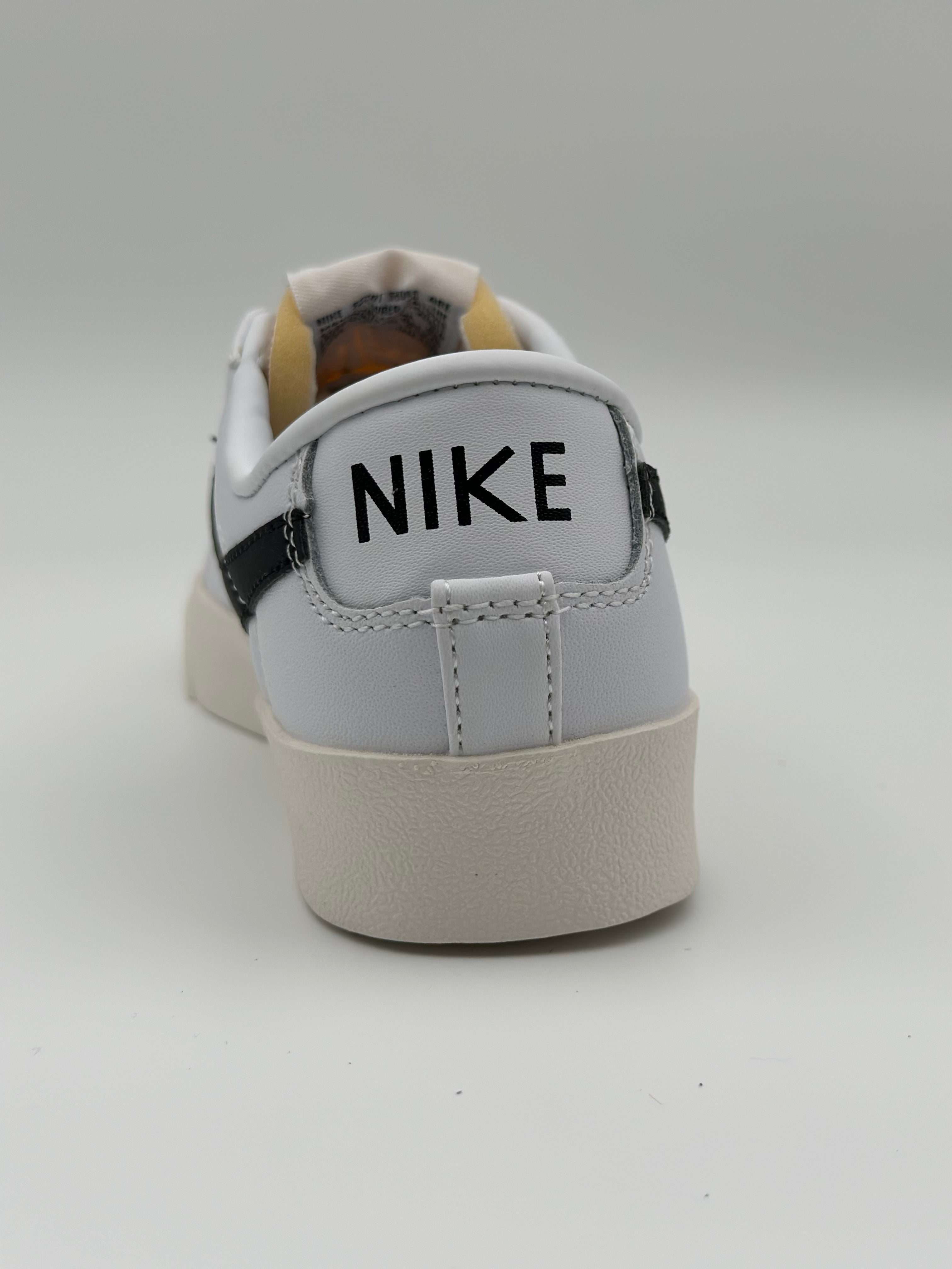 Nike Blazer Low "White Black"