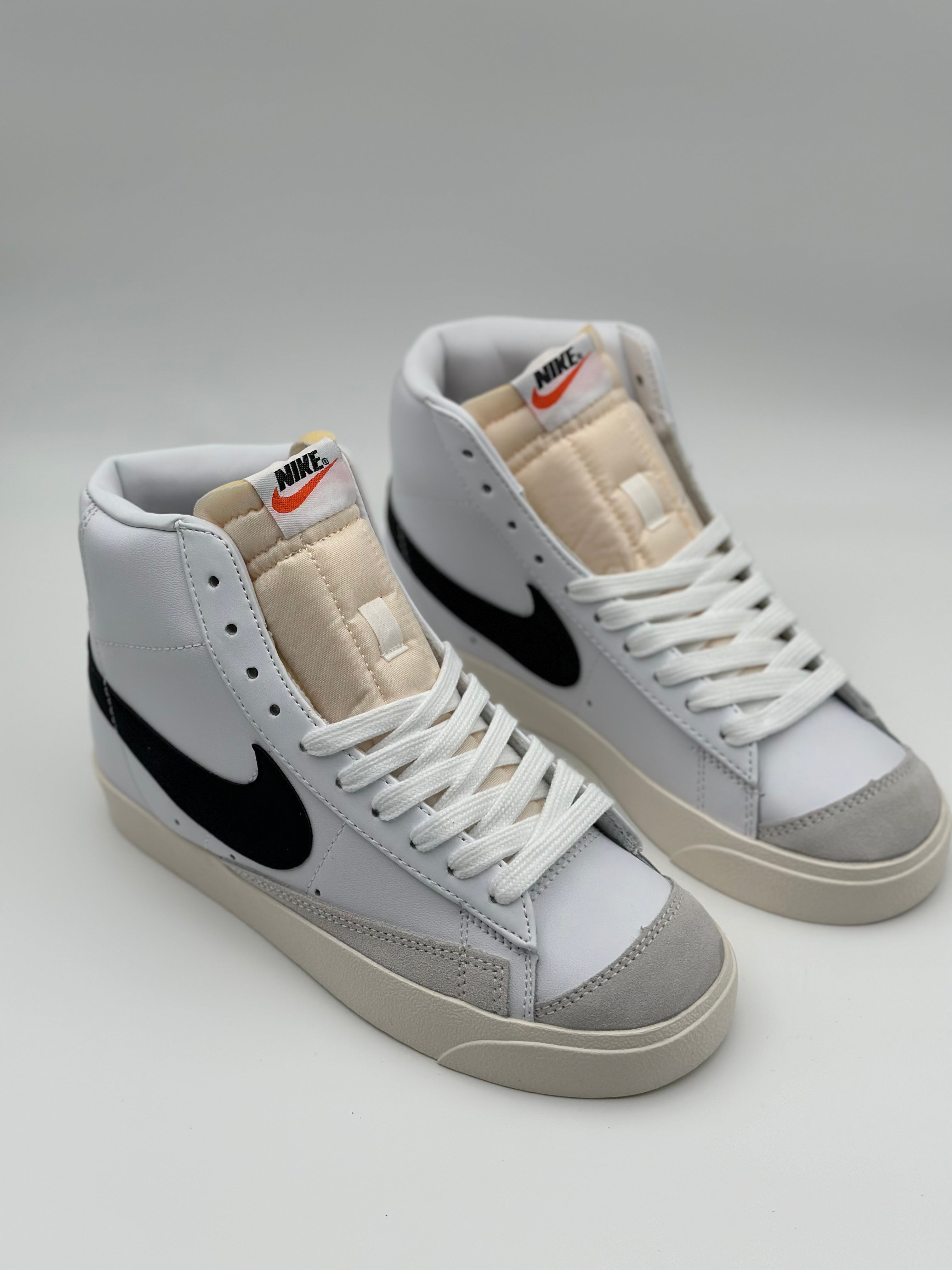 Nike Blazer Mid 77 "White Black"