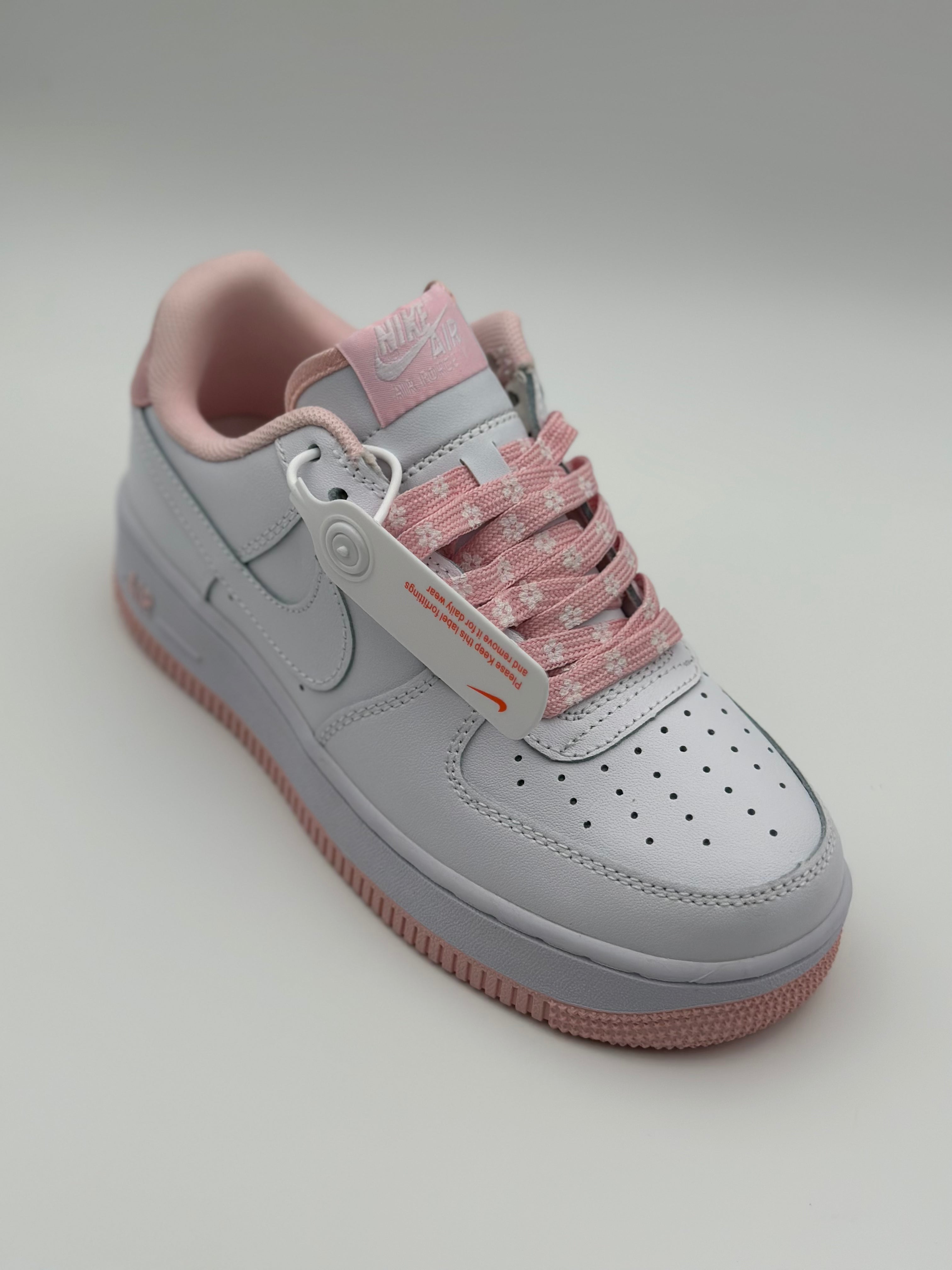 Nike Air Force 1 "Pink White"