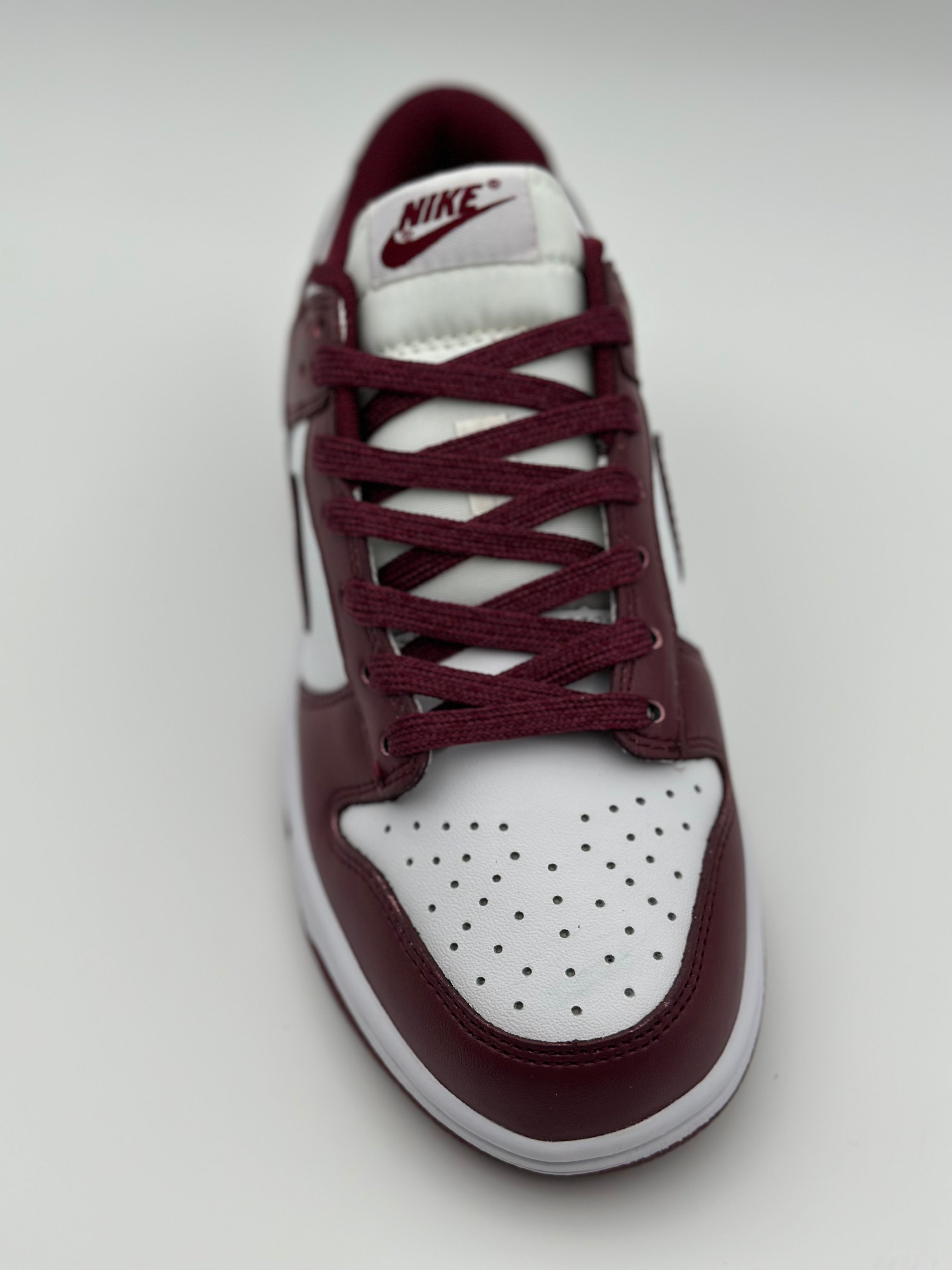 Nike Dunk Low "Bordeaux"