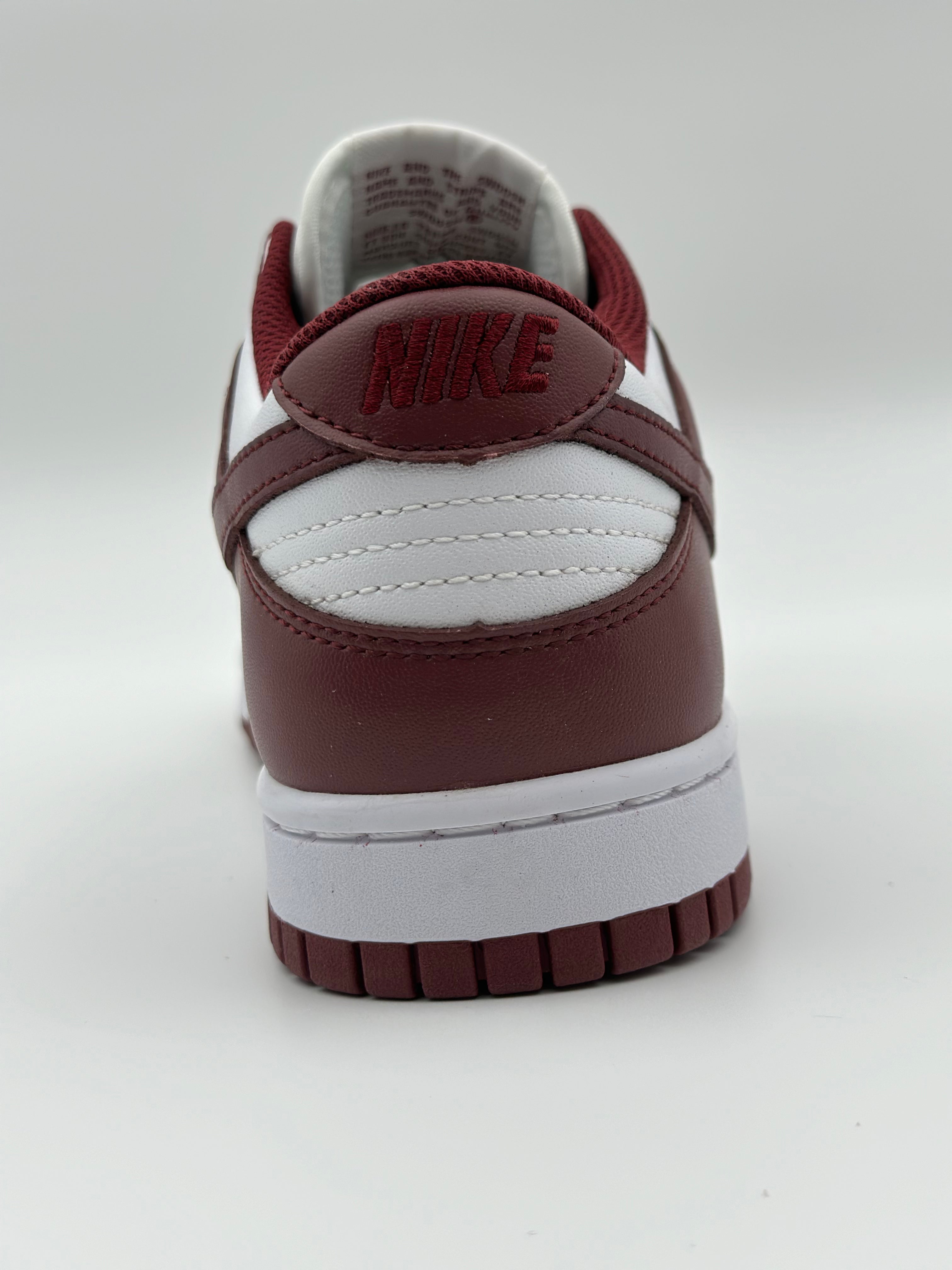 Nike Dunk Low "Bordeaux"