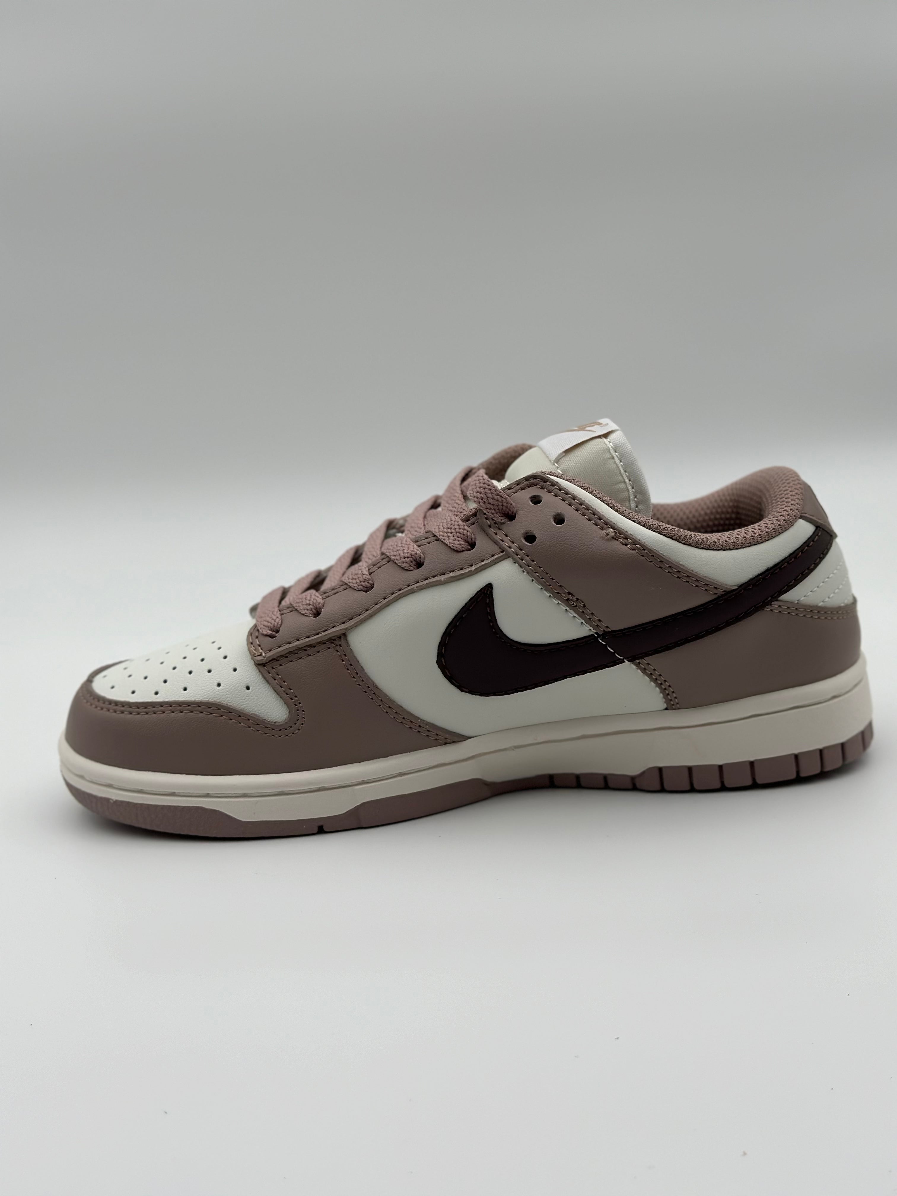 Nike Dunk Low "Diffused Taupe"