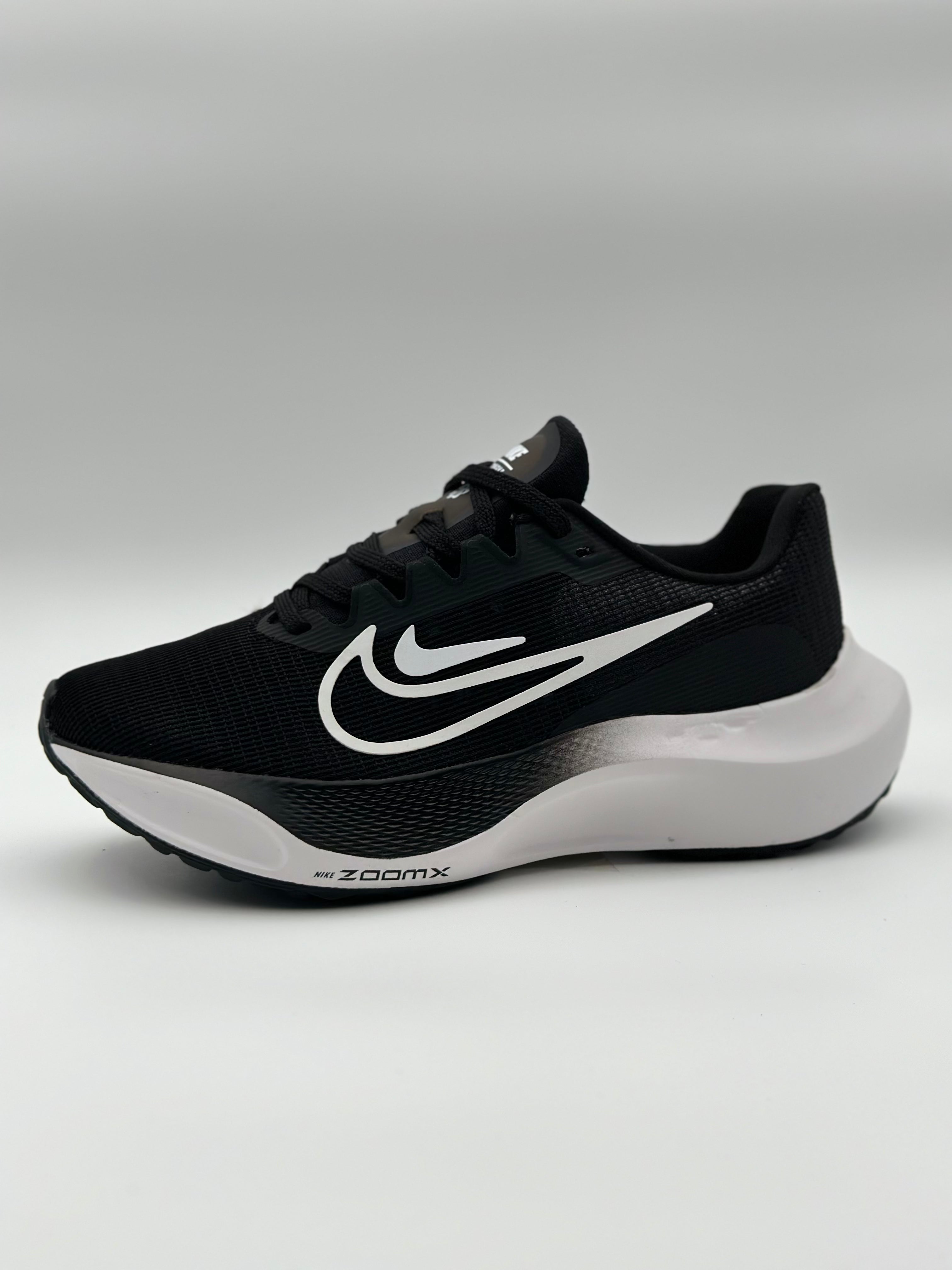 Nike Zoom Fly 5 "Black White"