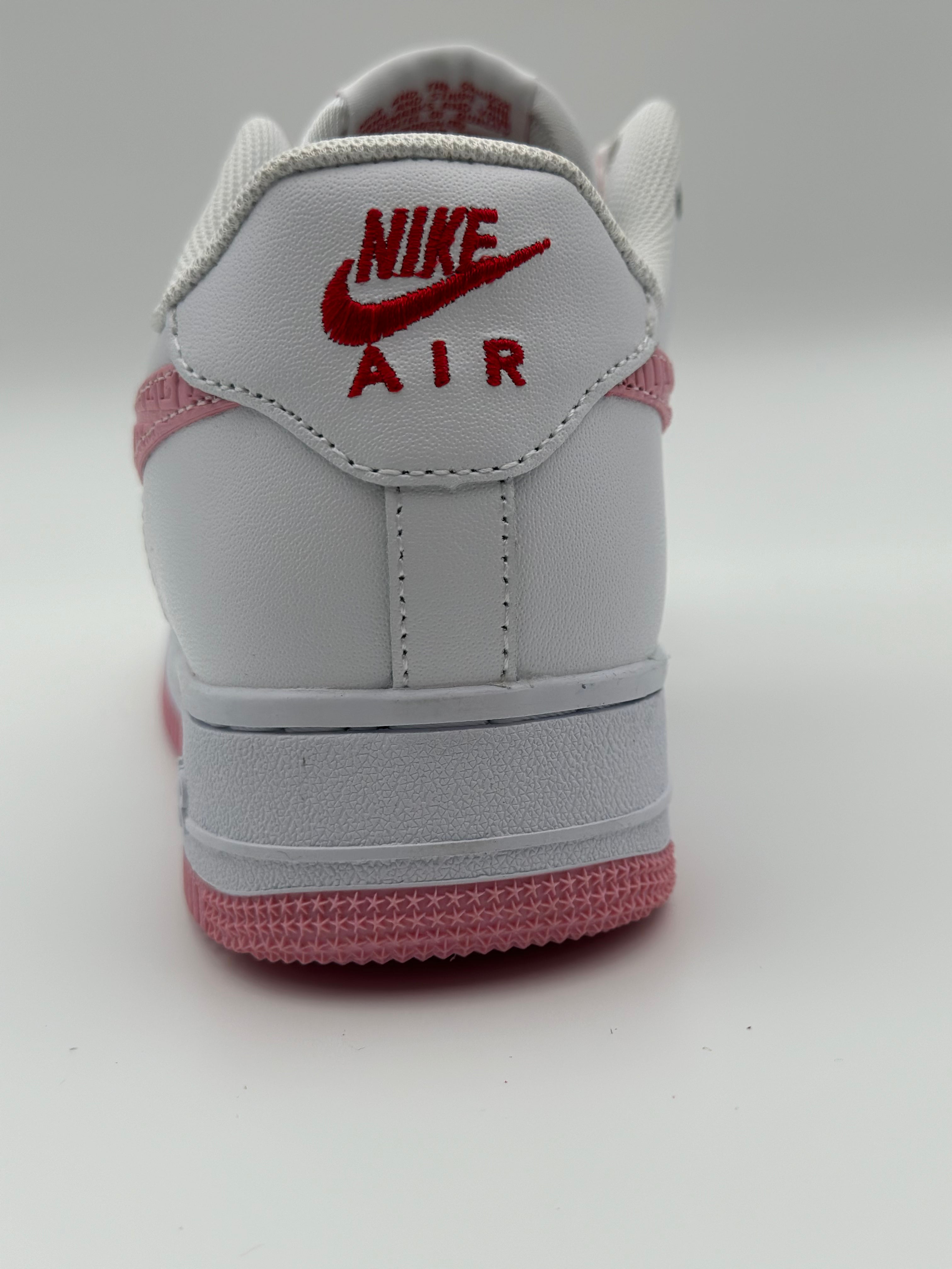 Nike Air Force 1 "Valentine's"