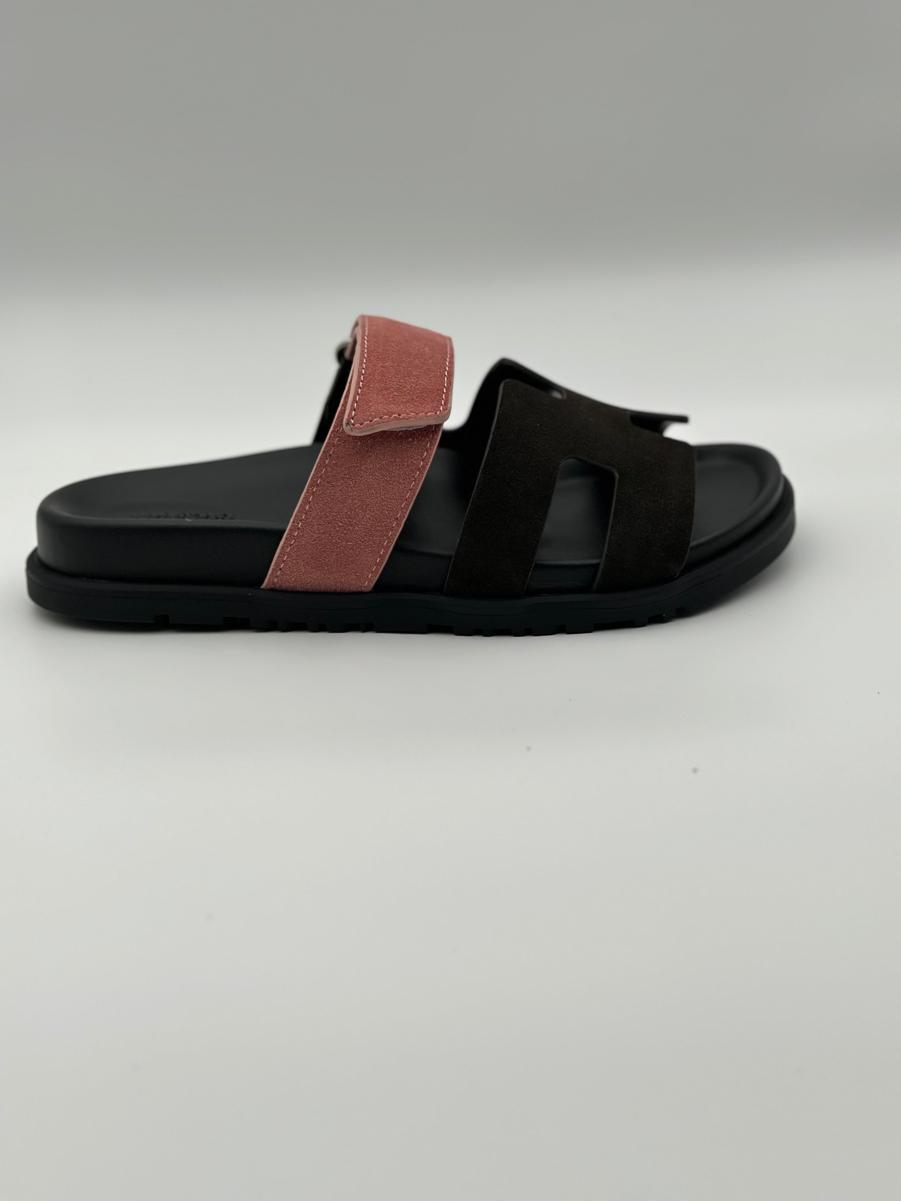 Hermes Chypre Suede sandal "dark olive / pink"