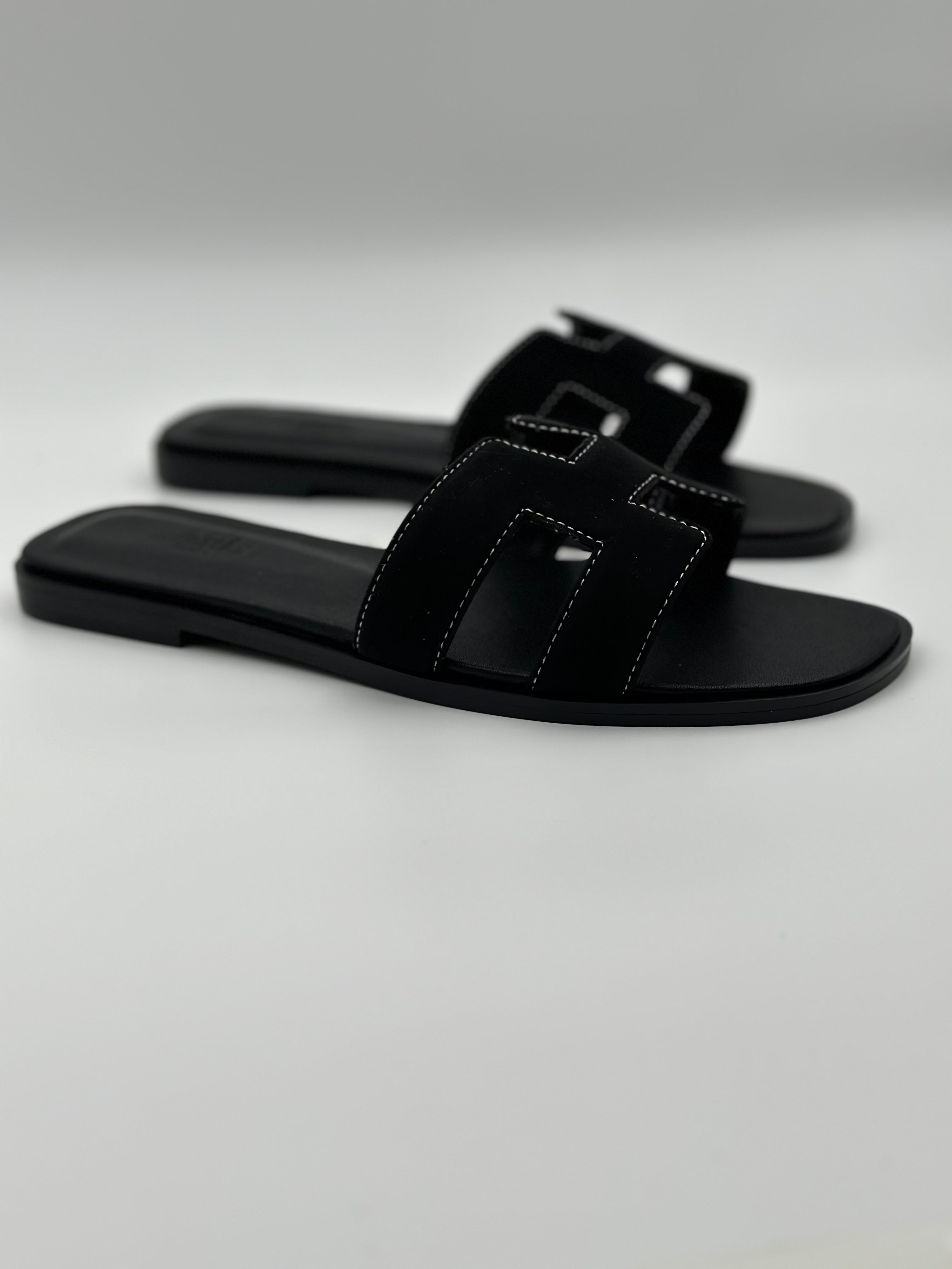 Hermes Suede Oran Slippers " black"