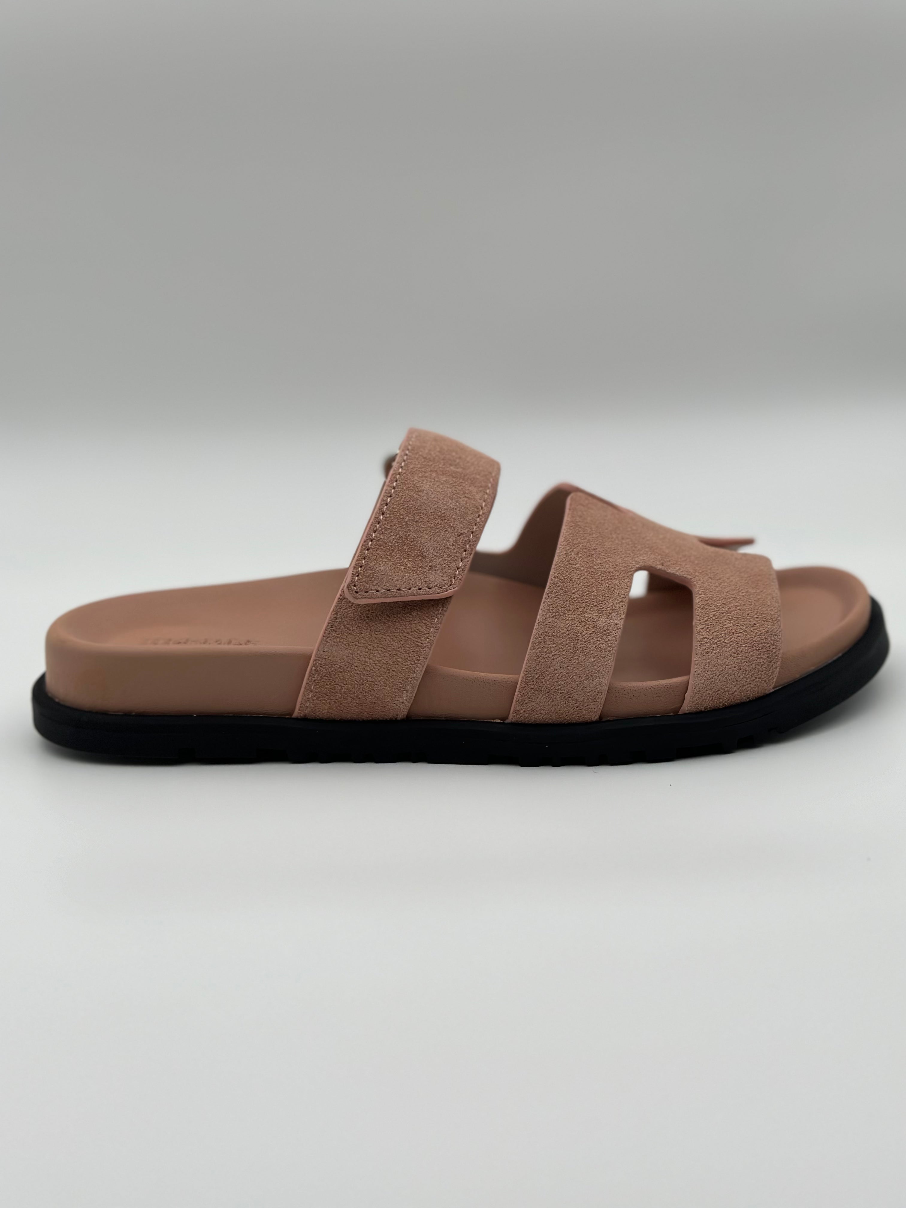 Hermes Chypre Suede sandal "pink"