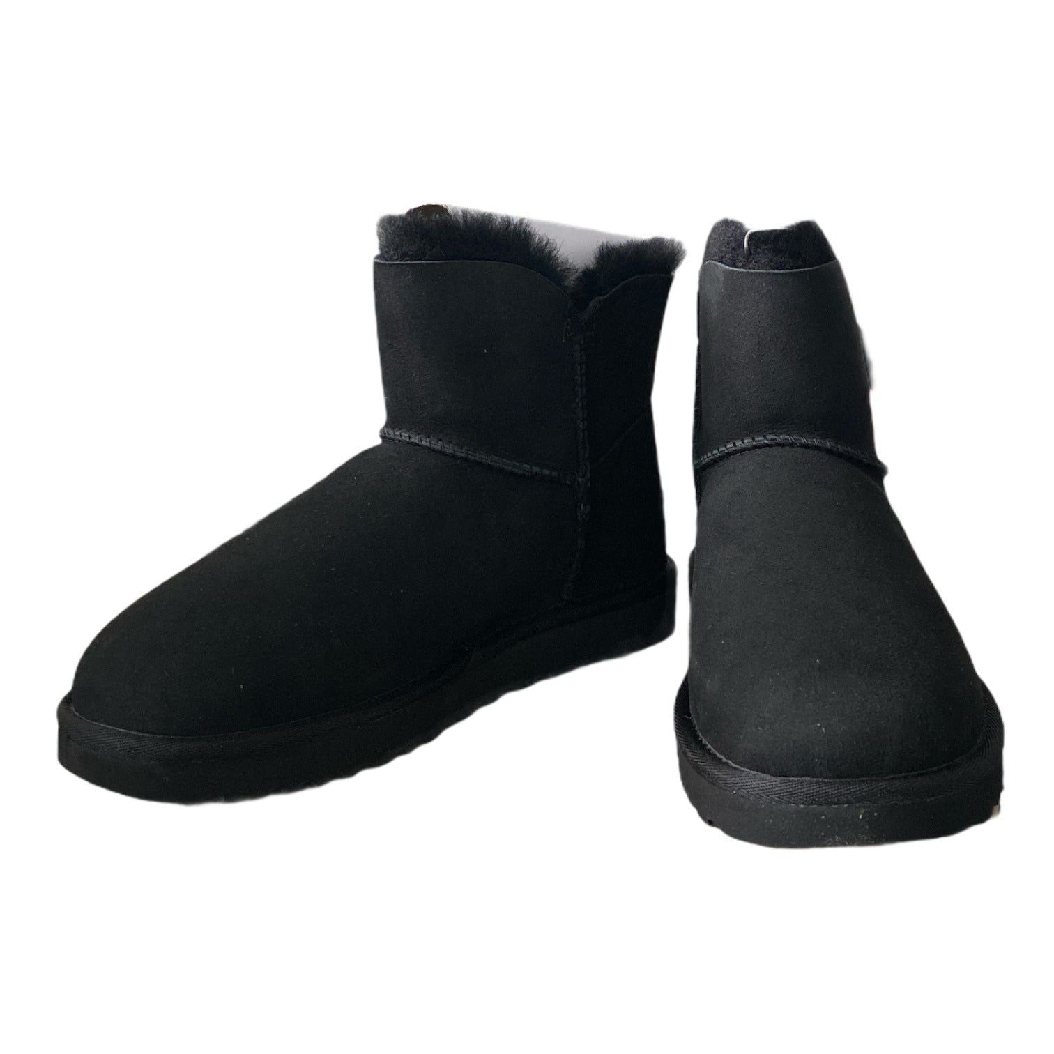 UGG Mini Bailey Button "Black"