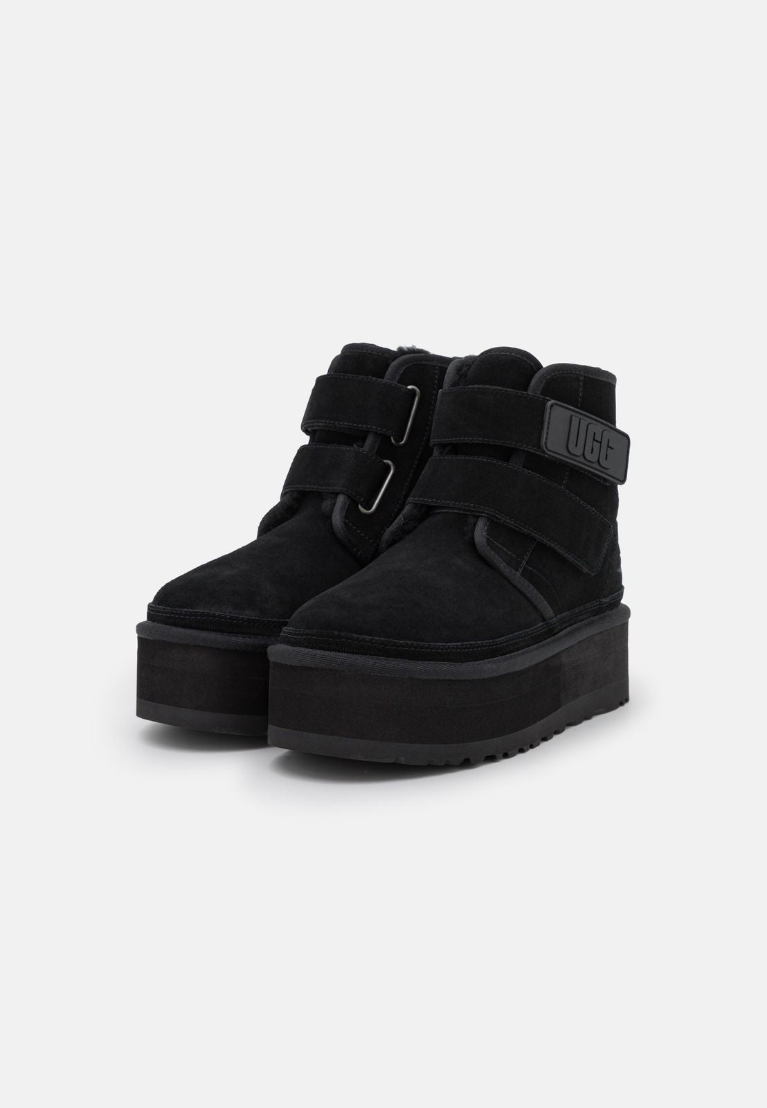 UGG Neumel Platform "Black"