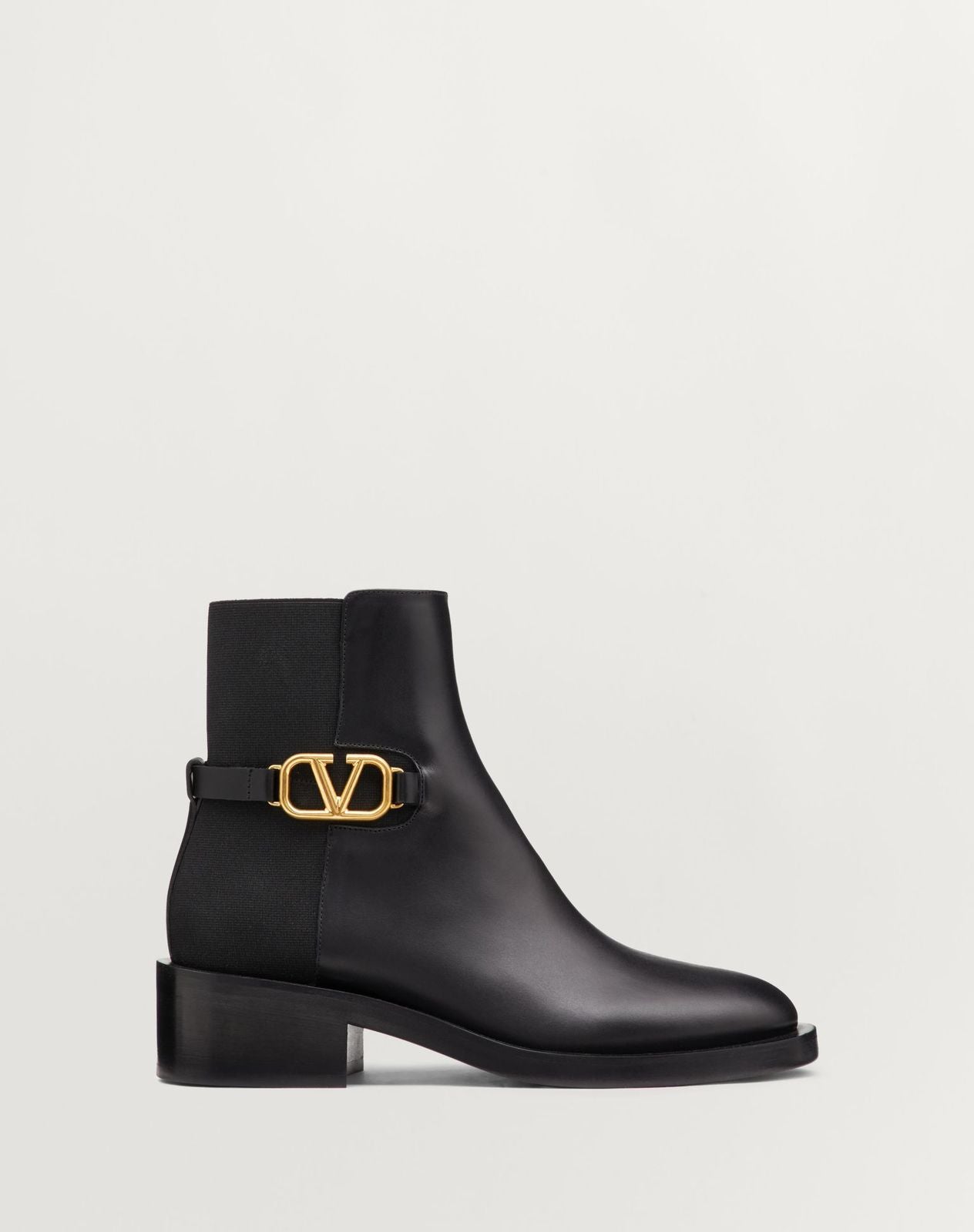 Valentino Garavani Vlogo Signature "Black"