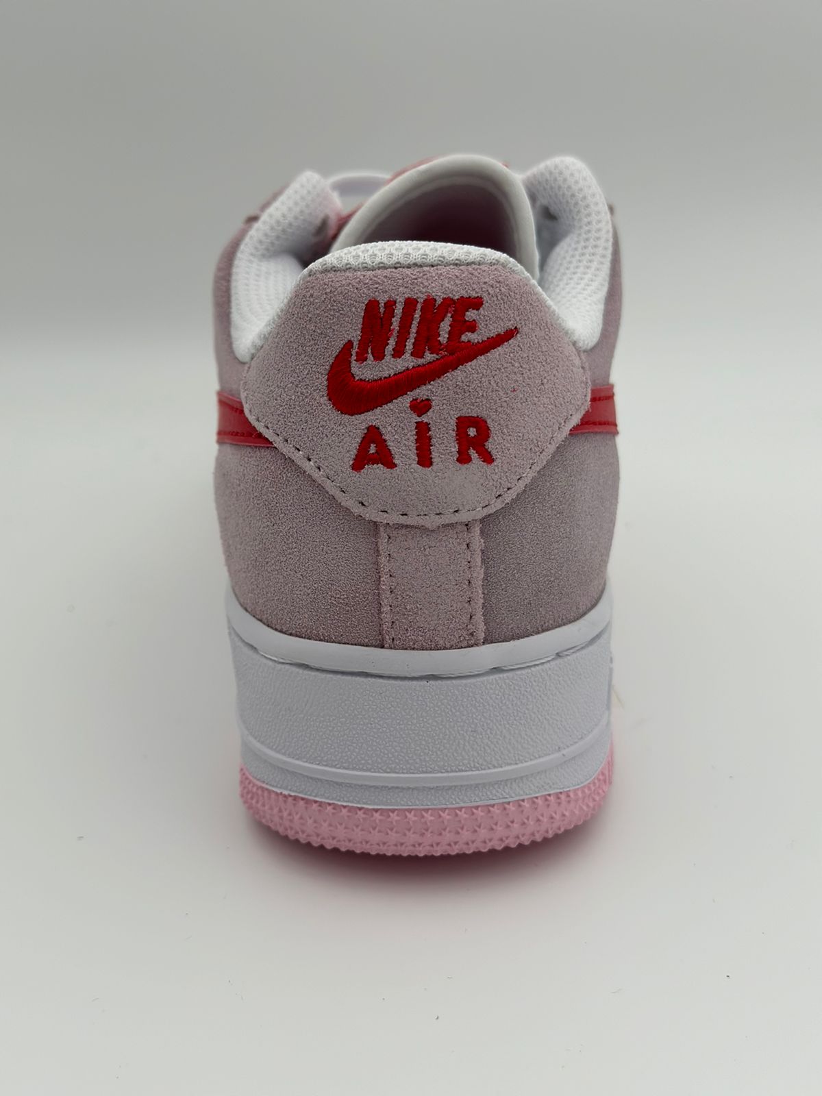 Nike Air Force 1 "Valentine's"